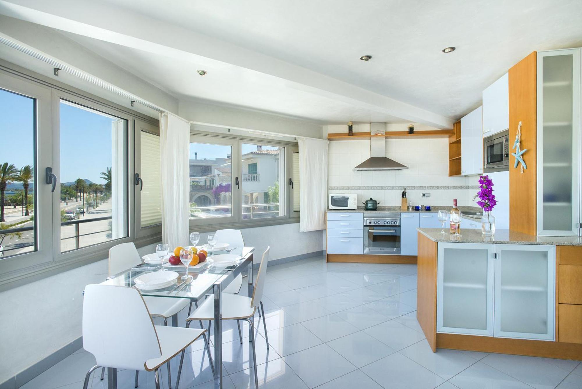 Apartment Magnifics With Sea View By Js Port de Pollença